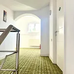 Hotell Turistica Casa Gabriela 3*