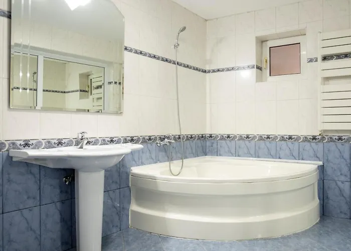 Turistica Casa Gabriela Otel Bükreş
